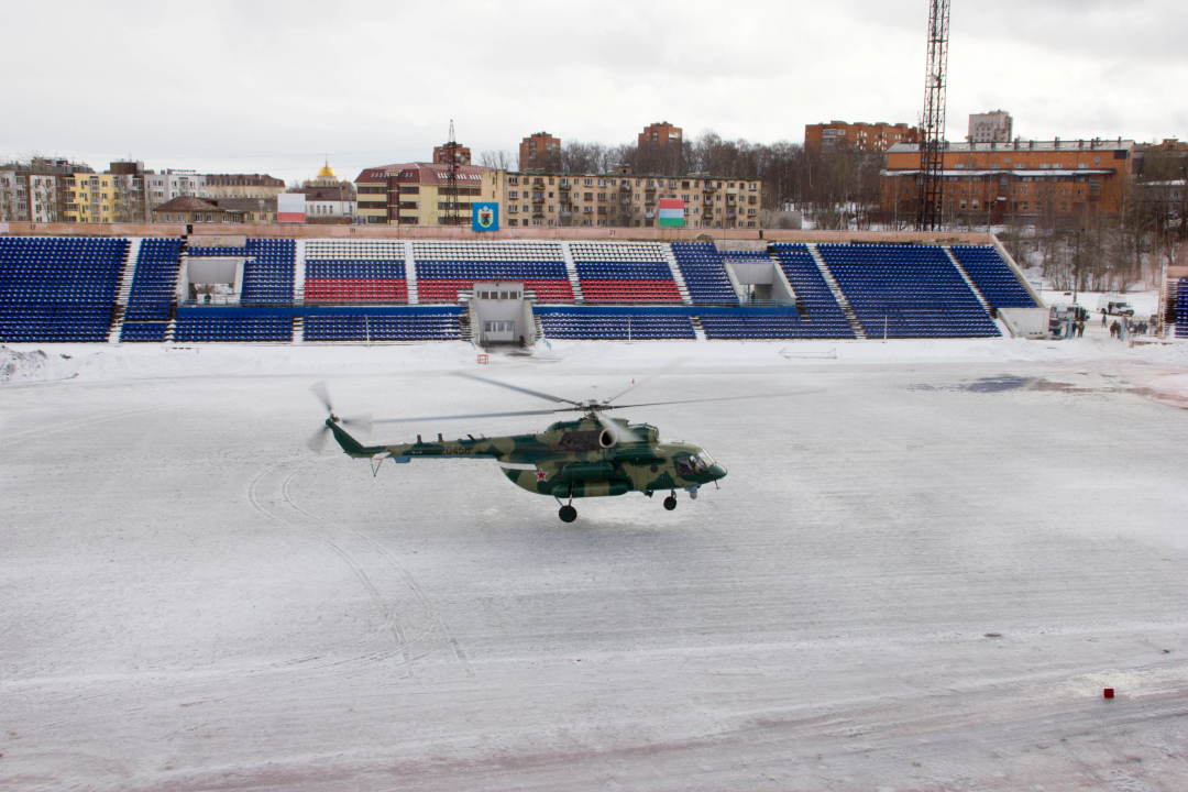 Эвакуация «пострадавших» вертолетом 1 отдельного авиационного отряда ФСБ России
