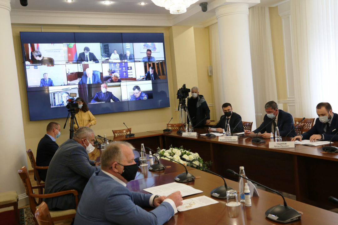 Состоялось совместное заседание антитеррористической комиссии и оперативного штаба в Орловской области