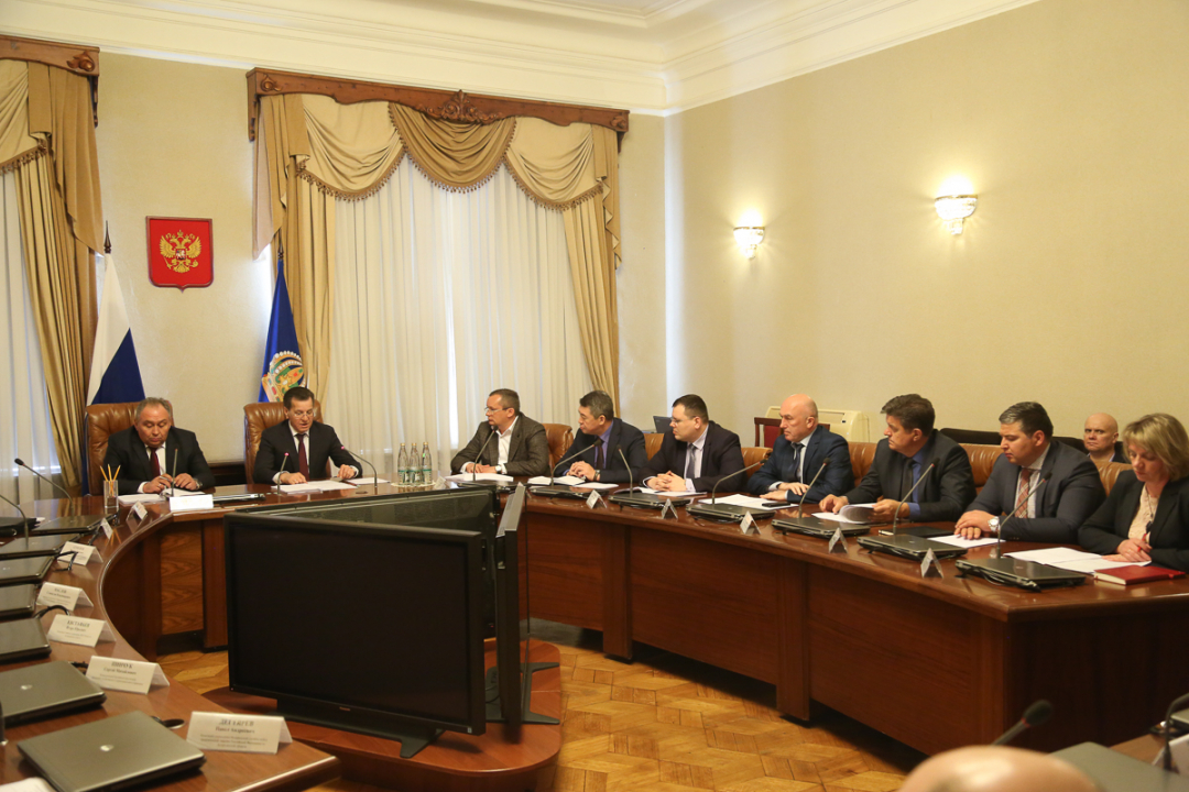 Состоялось совместное заседание антитеррористической комиссии Астра-ханской области и оперативного штаба в Астраханской области