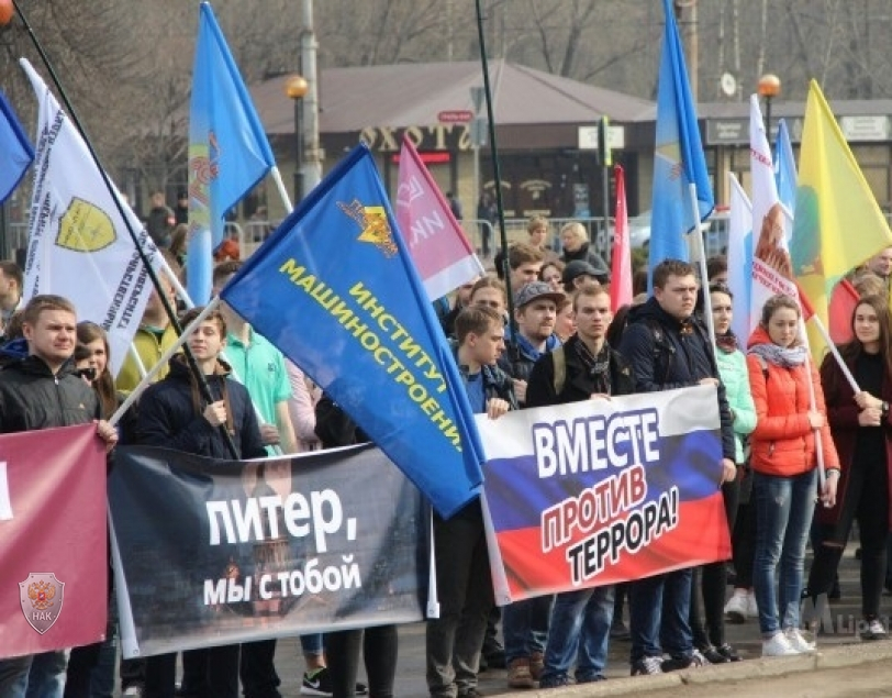 "Вместе против терроризма" собрались липчане на площади Петра 