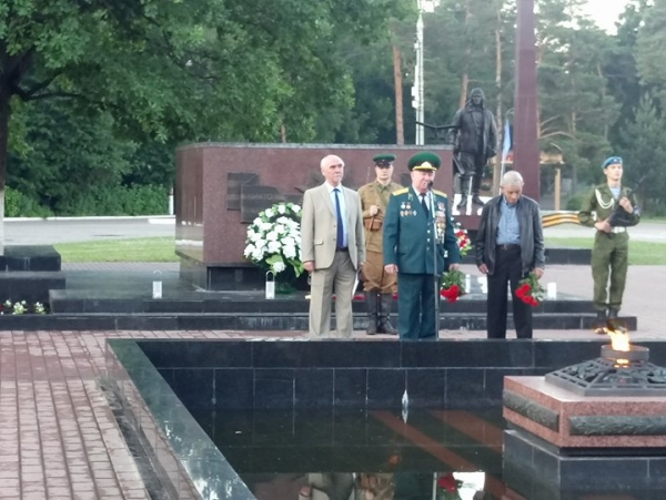 В Подмосковье провели патриотические акции в День памяти и скорби 