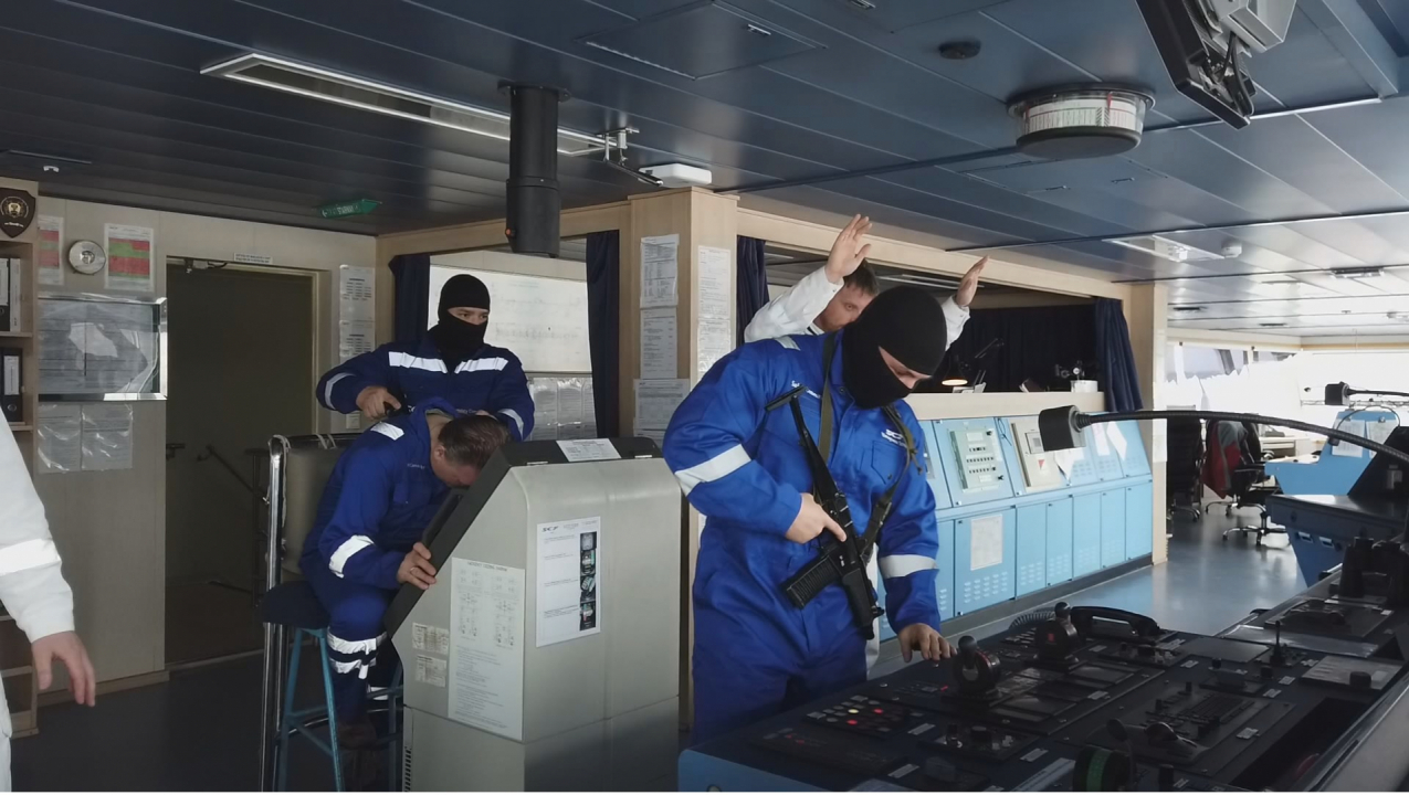 Оперативным штабом в морском районе (бассейне) в городе Мурманске проведено масштабное тактико-специальное учение