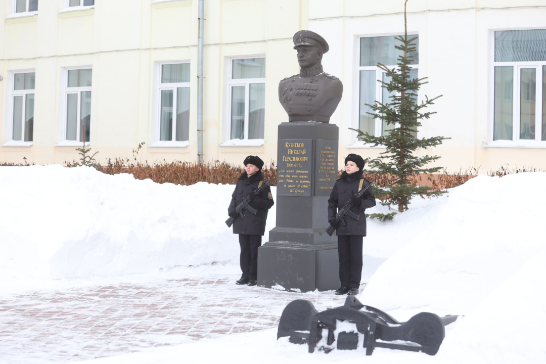 Урок мужества и торжественный митинг прошли в Архангельском морском кадетском корпусе по случаю Дня защитника Отечества