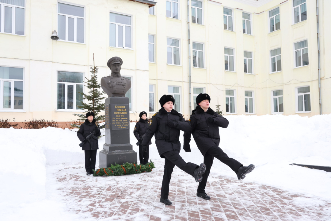 Урок мужества и торжественный митинг прошли в Архангельском морском кадетском корпусе по случаю Дня защитника Отечества