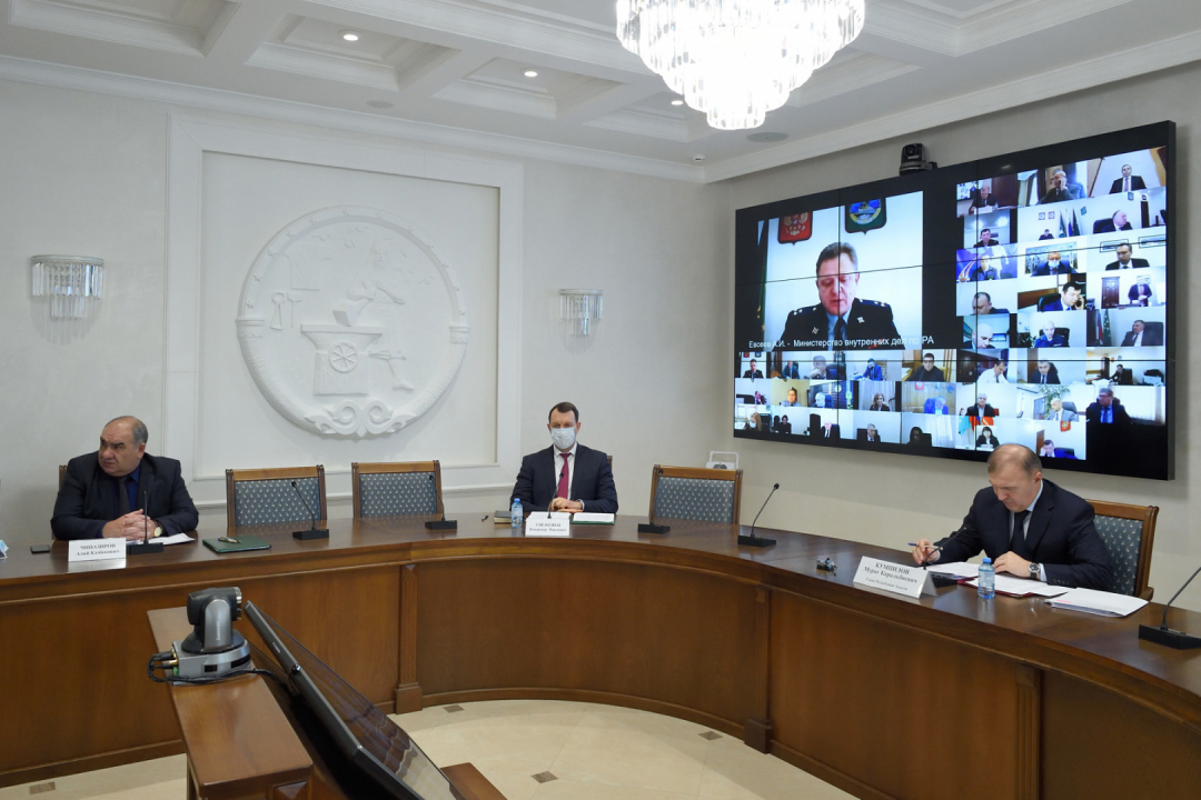 Состоялось заседание антитеррористической комиссии в Республике Адыгея