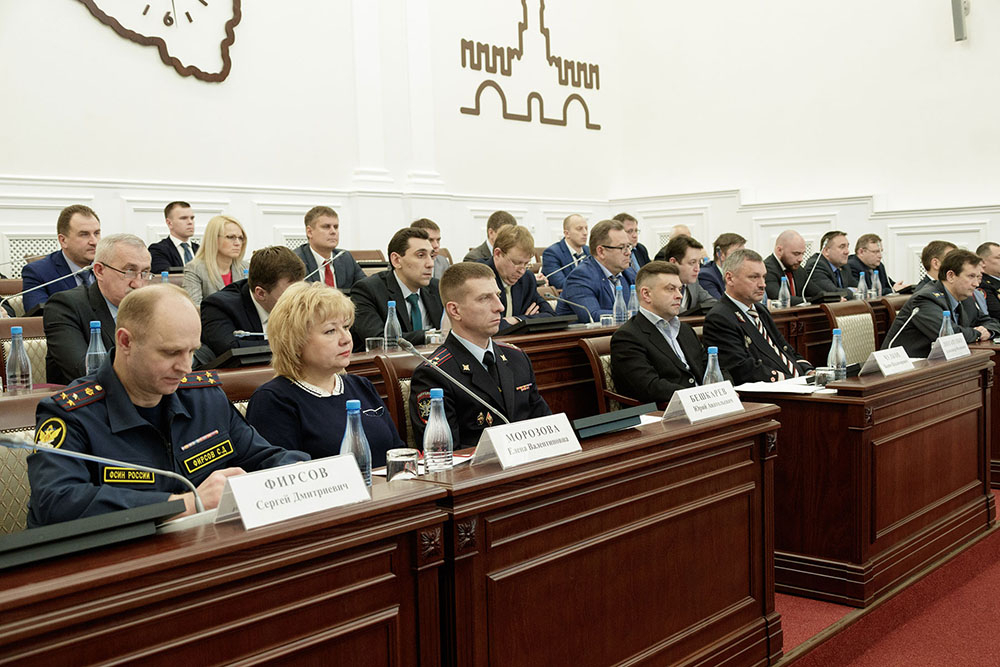 Алексей Дюмин провел заседание Антитеррористической комиссии
