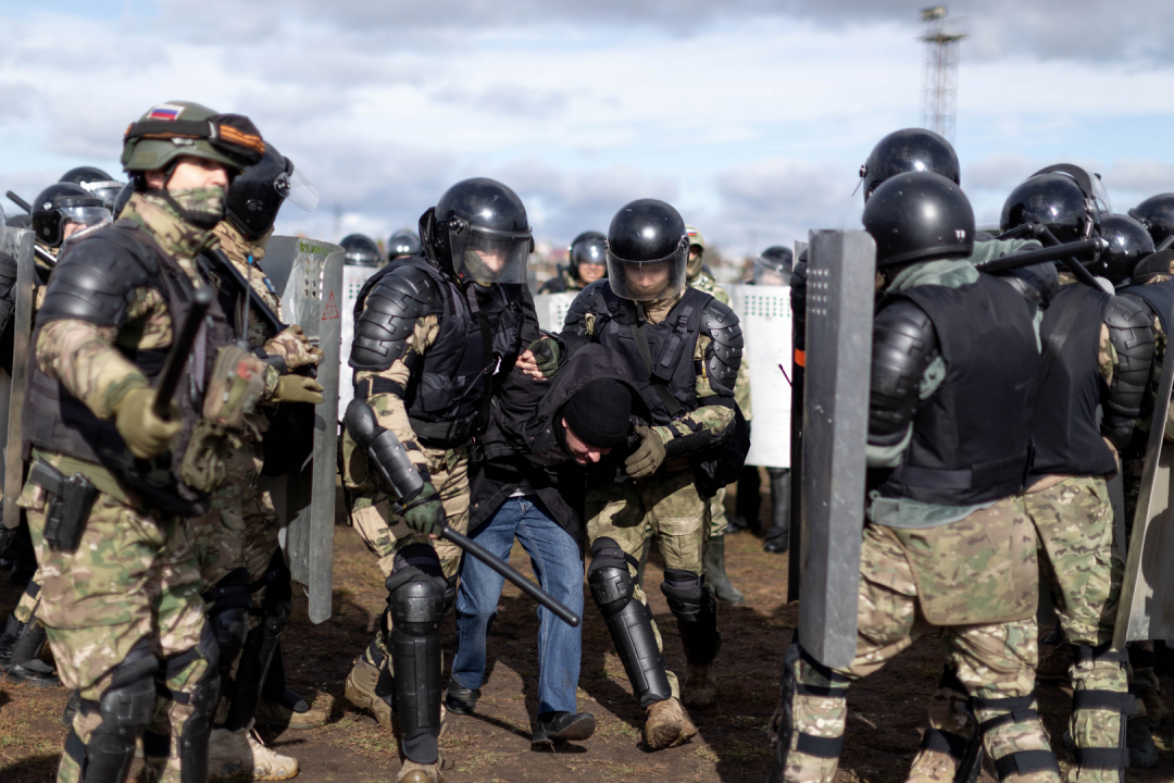 Задержание активного участника протестных действий 