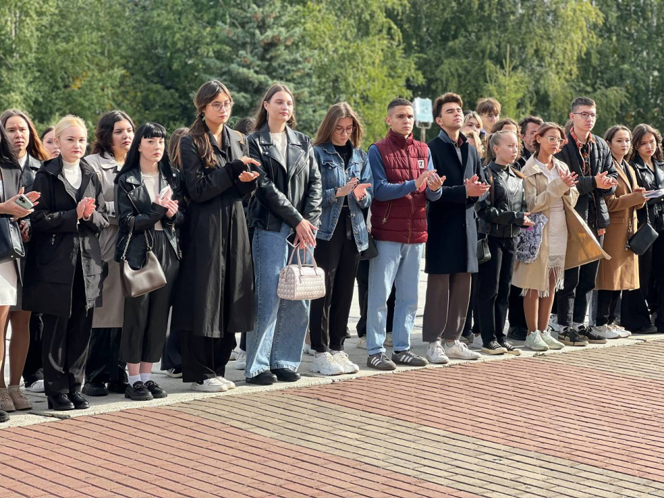 Студенты, преподаватели и сотрудники Башкирской академии государственной службы и управления при Главе Республики Башкортостан.