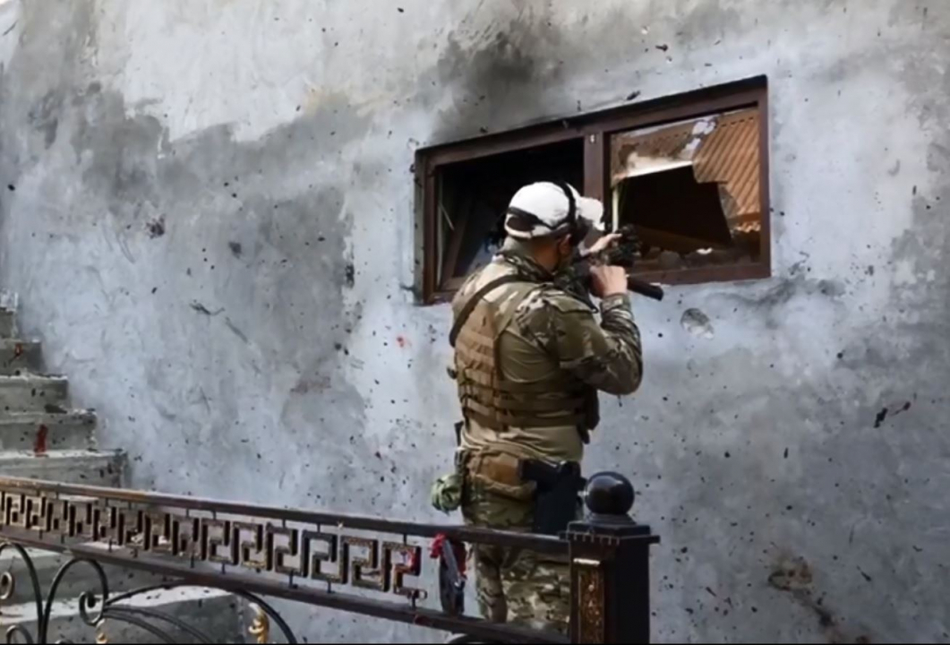 В г. Грозном в ходе КТО нейтрализовано четверо бандитов, открывших огонь по сотрудникам правоохранительных органов 