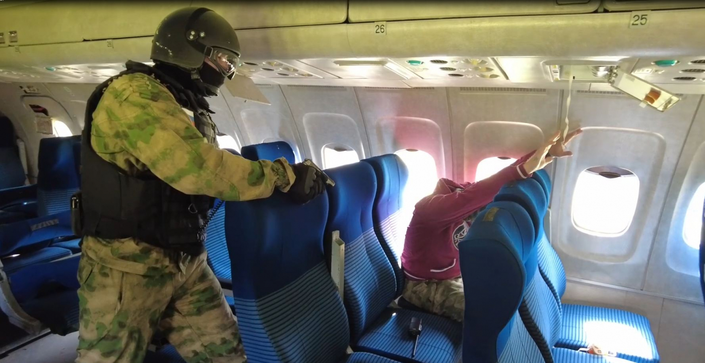 В аэропорту «Толмачёво» проведено антитеррористическое учение «Набат» 