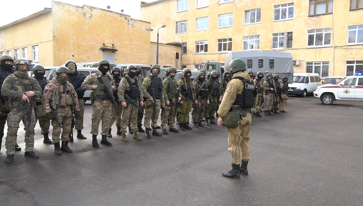 Приведение сил и средств оперативного штаба в Новгородской области в боевую готовность