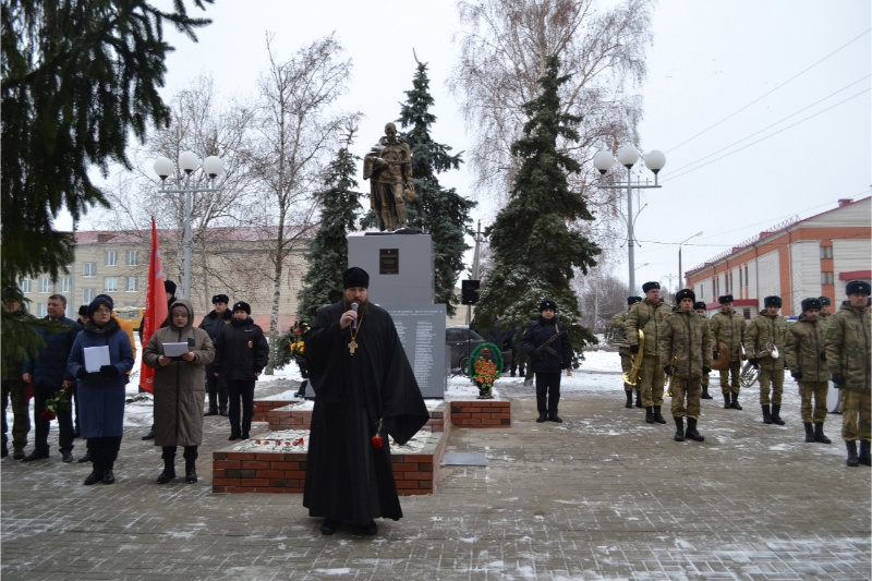 Открытие аллеи памяти Героев в селе Мантурово