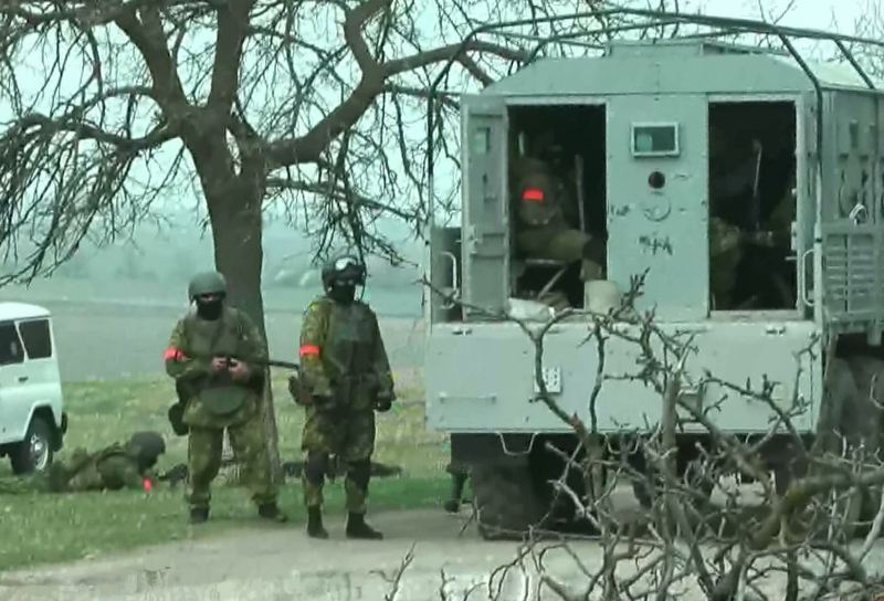 В ходе спецоперации в Ингушетии нейтрализованы четверо бандитов, погиб сотрудник спецназа