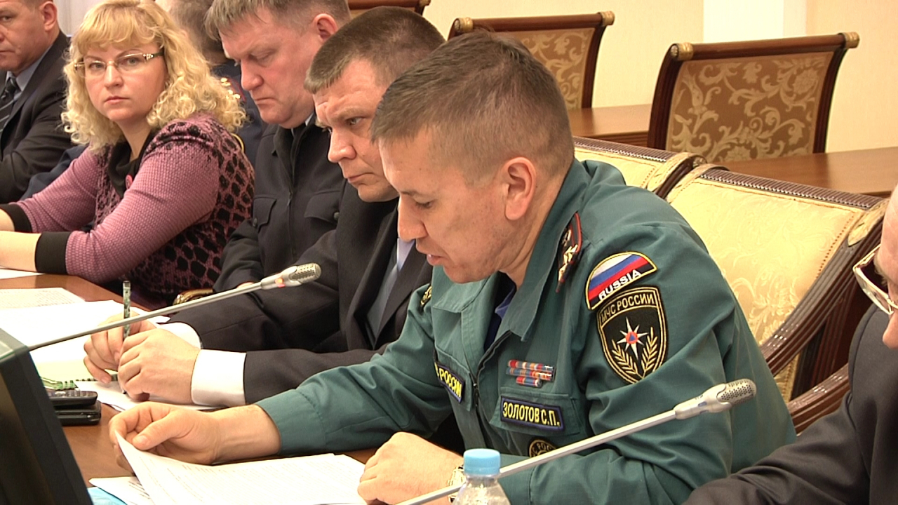 Губернатору Ульяновской области доложили о мерах безопасности в период подготовки и празднования майских праздников