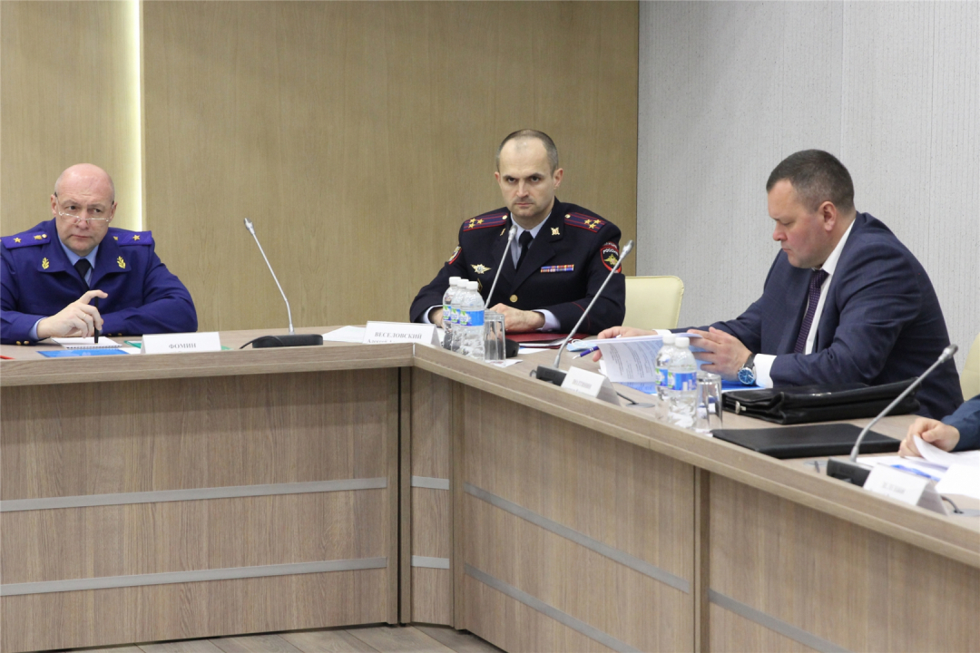 Докладывает врио министра внутренних дел по Чувашской Республике Веселовский Алексей Александрович.