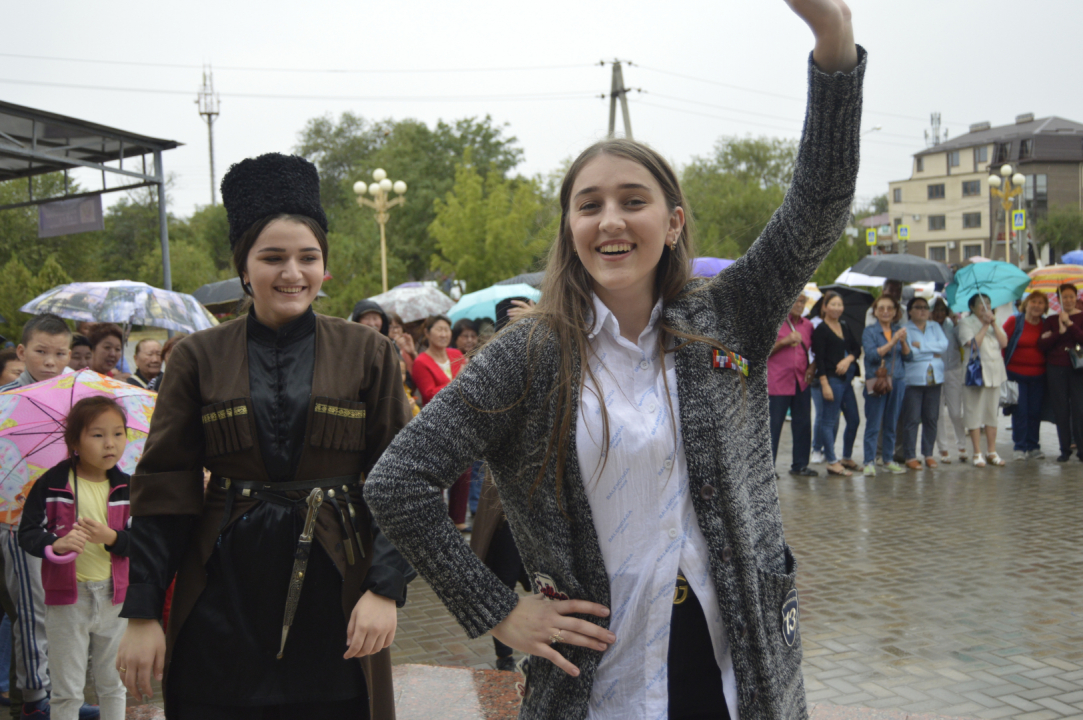 В Элисте прошел II Межрегиональный фестиваль хореографических коллективов «Жизнь в вихре танца!»