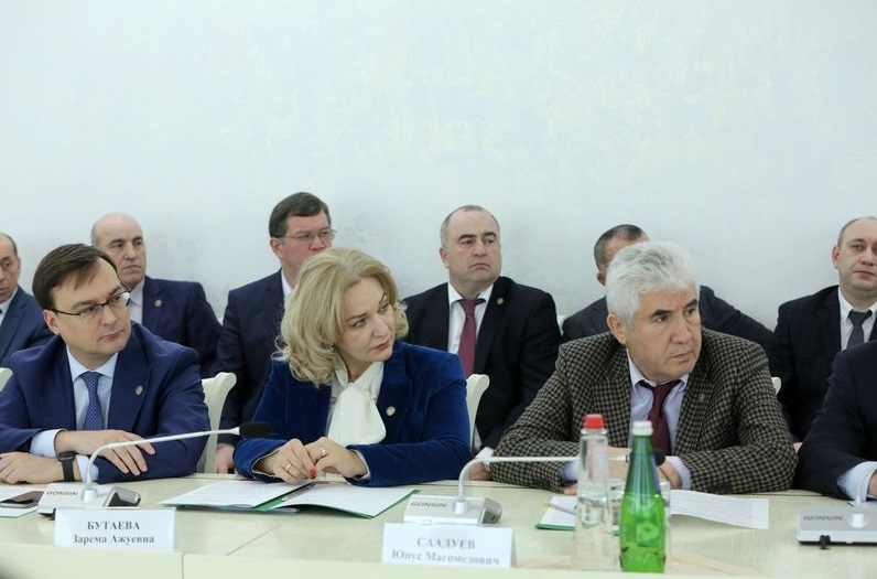 Игорь Сироткин дал положительную оценку работе Антитеррористической комиссии в РД