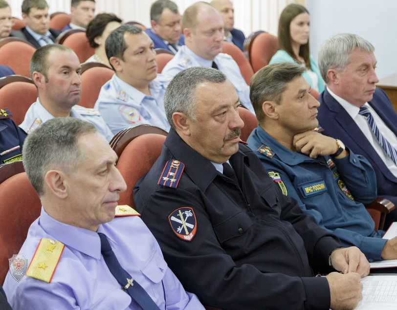 Алексей Дюмин провёл заседание антитеррористической комиссии