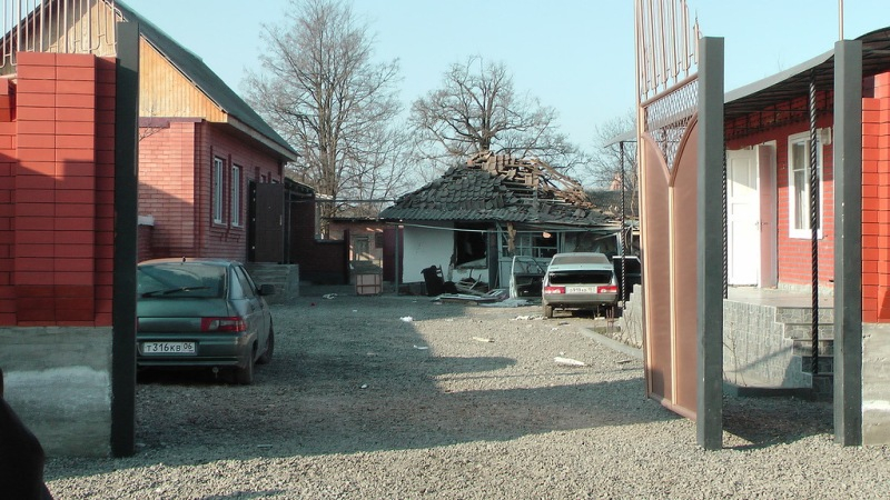 В поселке Плиево в Ингушетии нейтрализована группа бандитов и обезврежены три СВУ
