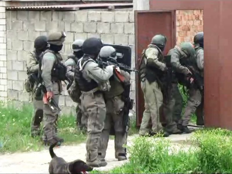 В дагестанском поселке Семендер в ходе КТО нейтрализованы четверо бандитов