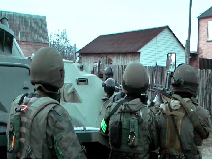 В Игушетии нейтрализованы два бандита. Женщин и детей удалось вывести из блокированного дома