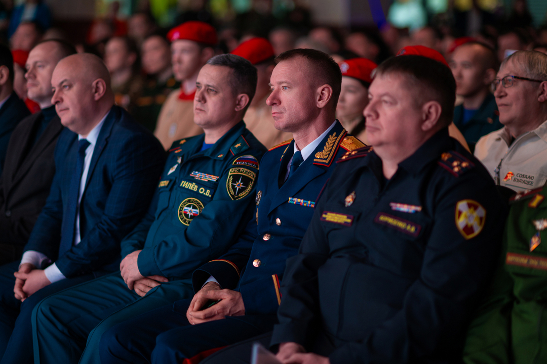 Встреча с участниками специальной военной операции в рамках торжественного открытия «Года Героев на Ямале»