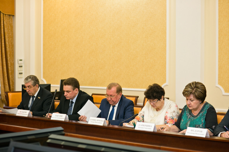 Губернатор Юрий Берг поручил актуализировать список потенциально опасных объектов региона