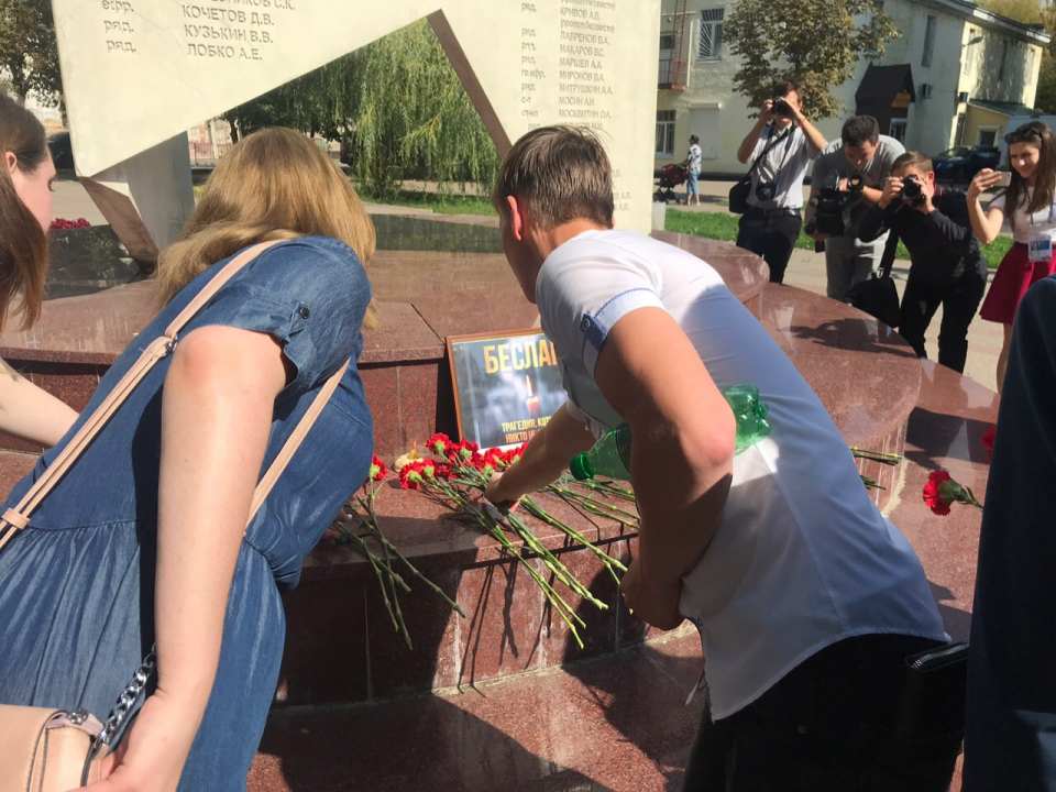 В Калужской области в День солидарности в борьбе с терроризмом почтили память жертв террористических актов
