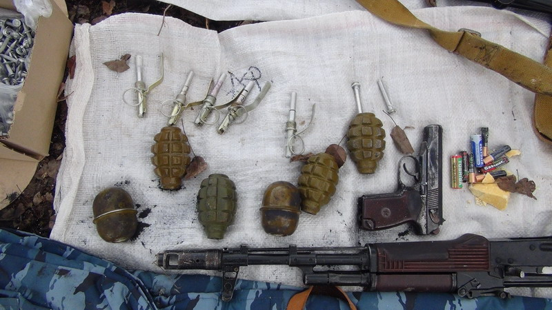 В КБР обнаружен крупный тайник с оружием и боеприпасами