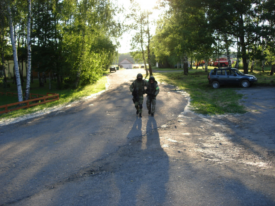 Сопровождение раненного сотрудника оперативно-боевого подразделения 