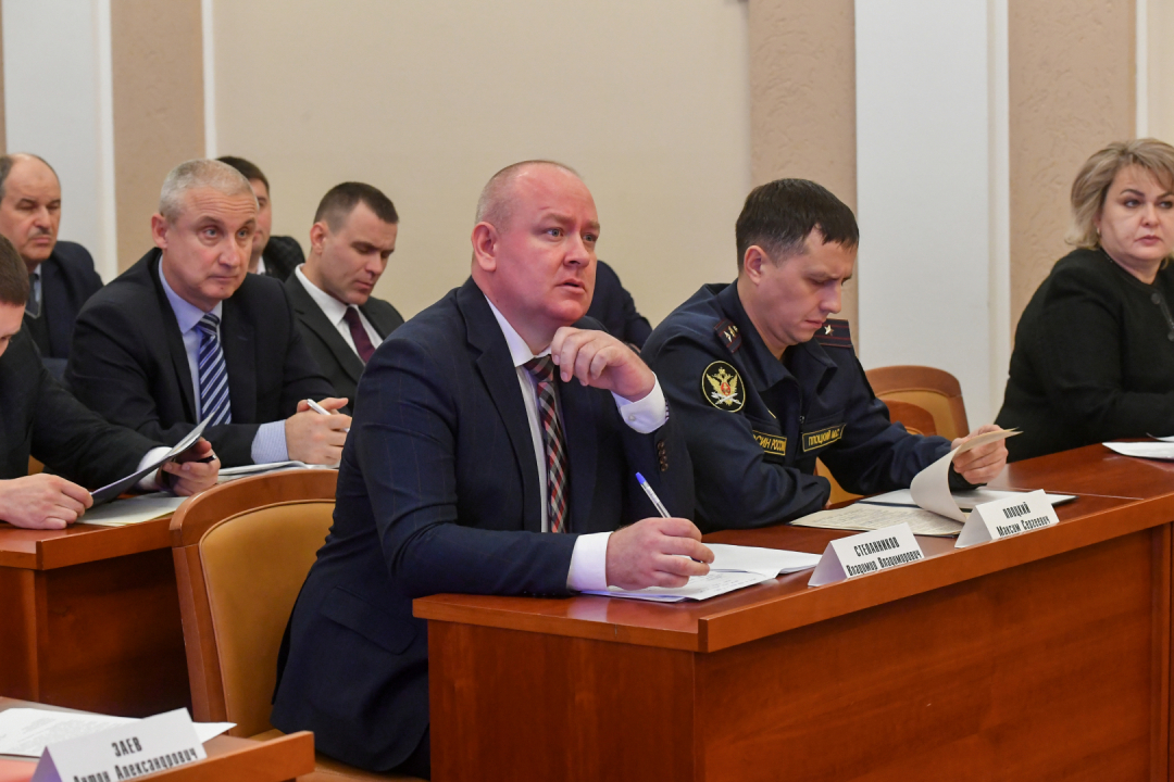 Состоялось совместное заседание антитеррористической комиссии и оперативного штаба в Омской области