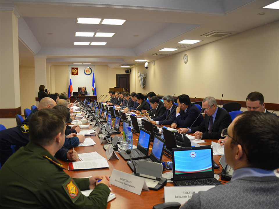 Совместное заседание Антитеррористической комиссии и Оперативного штаба в Республике Саха (Якутия)