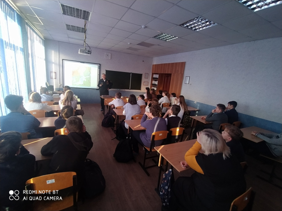 В Саратове с учащимися проведен Час истории «Я говорю с тобой из Ленинграда»