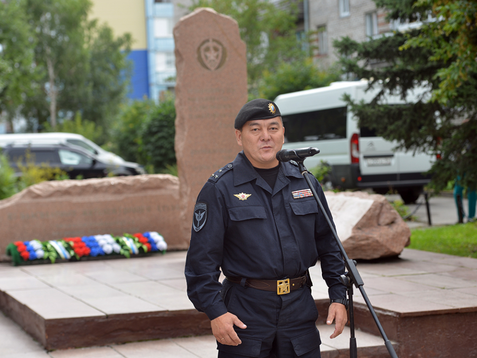 Выступление заместителя начальника Управления федеральной службы войск национальной гвардии России по Республике Алтай Андрея Куки.