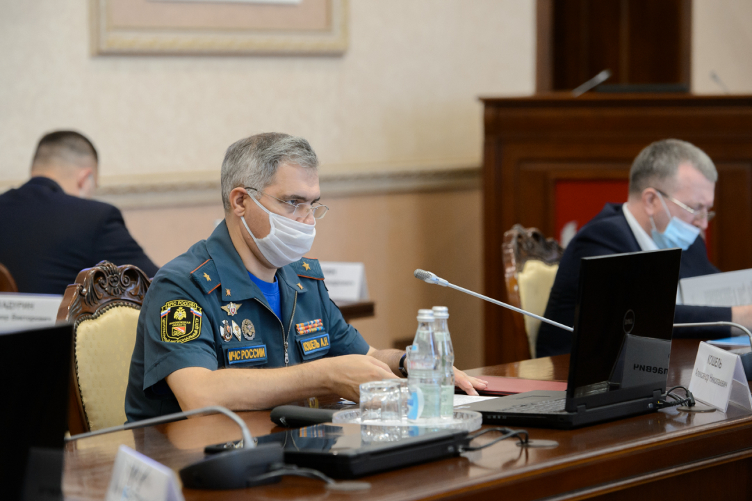 На заседании антитеррористической комиссии  Воронежской области приняты решения по совершенствованию  уровня защищенности региональных объектов
