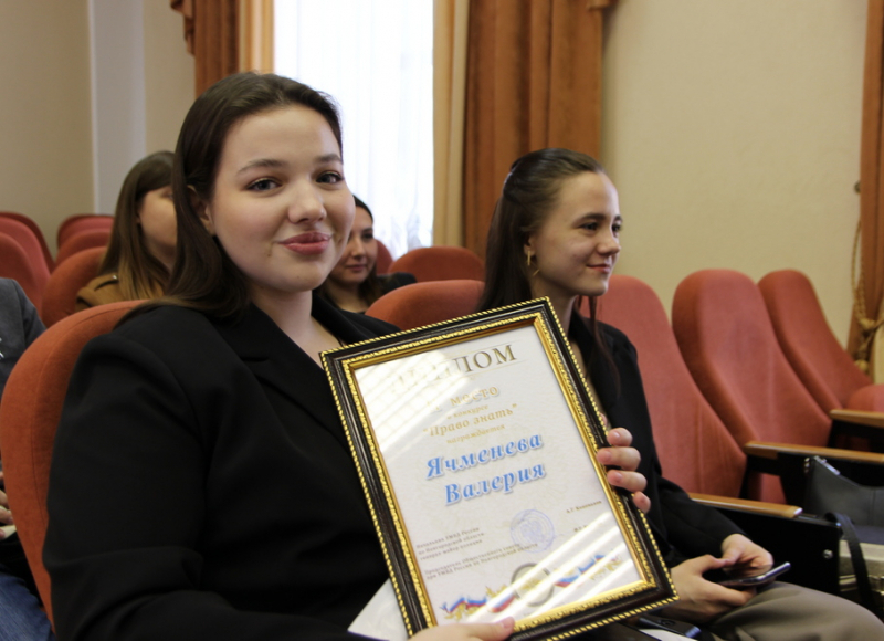 Вопросы организации патриотического и духовно-нравственного воспитания молодежи обсудили в Новгороде