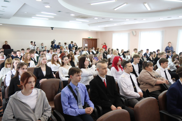 В Ивановской области наградили победителей конкурса «Противодействие экстремизму и терроризму в молодежной среде» 