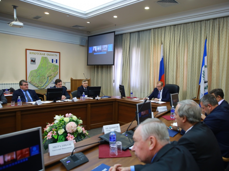 Губернатор Иркутской области Сергей Георгиевич Левченко открывает заседание антитеррористической комиссии