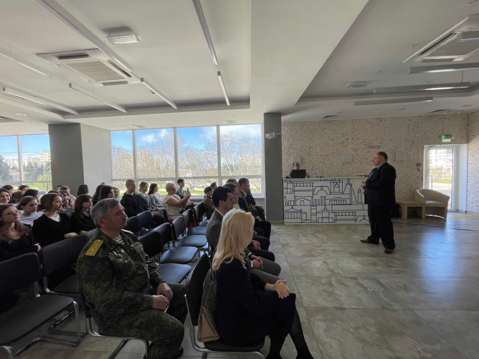 Профилактические мероприятия для студентов проведены в Севастополе