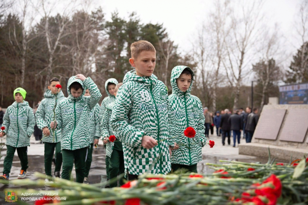 Футбольный турнир памяти Владислава Духина