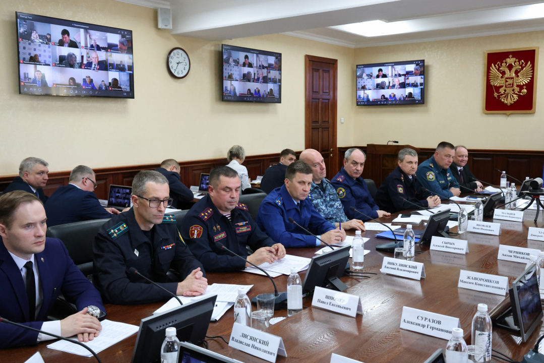 Совместное заседание антитеррористической комиссии и оперативного штаба в Республике Алтай