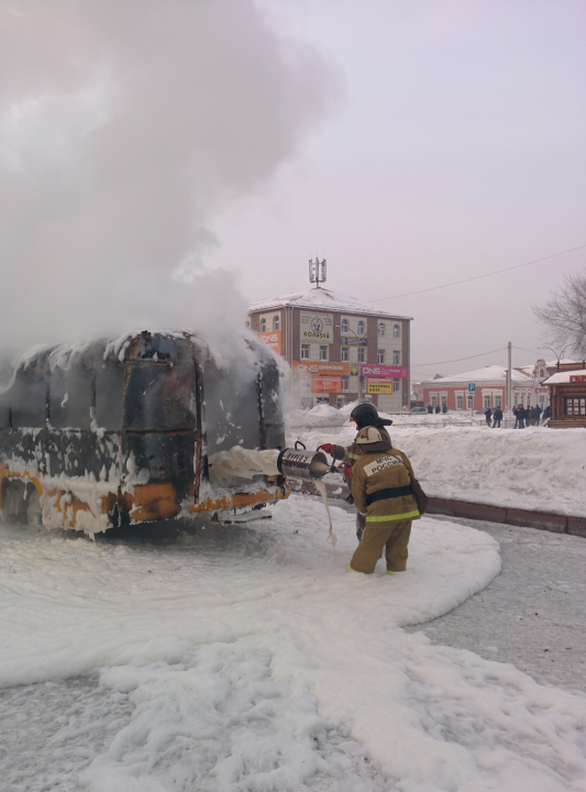 Ликвидация возгорания автобуса в результате взрыва