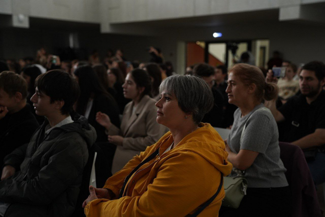 Премьерный показ спектакля «Киберловушка» в КБР