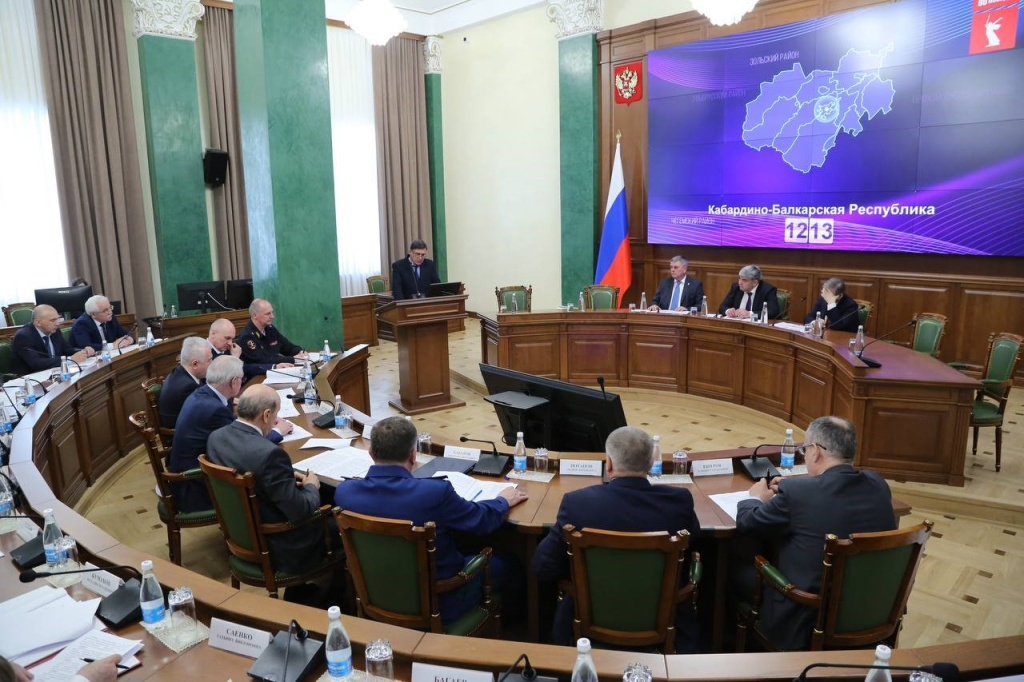 Глава Кабардино-Балкарии провел заседание антитеррористической комиссии и оперативного штаба региона