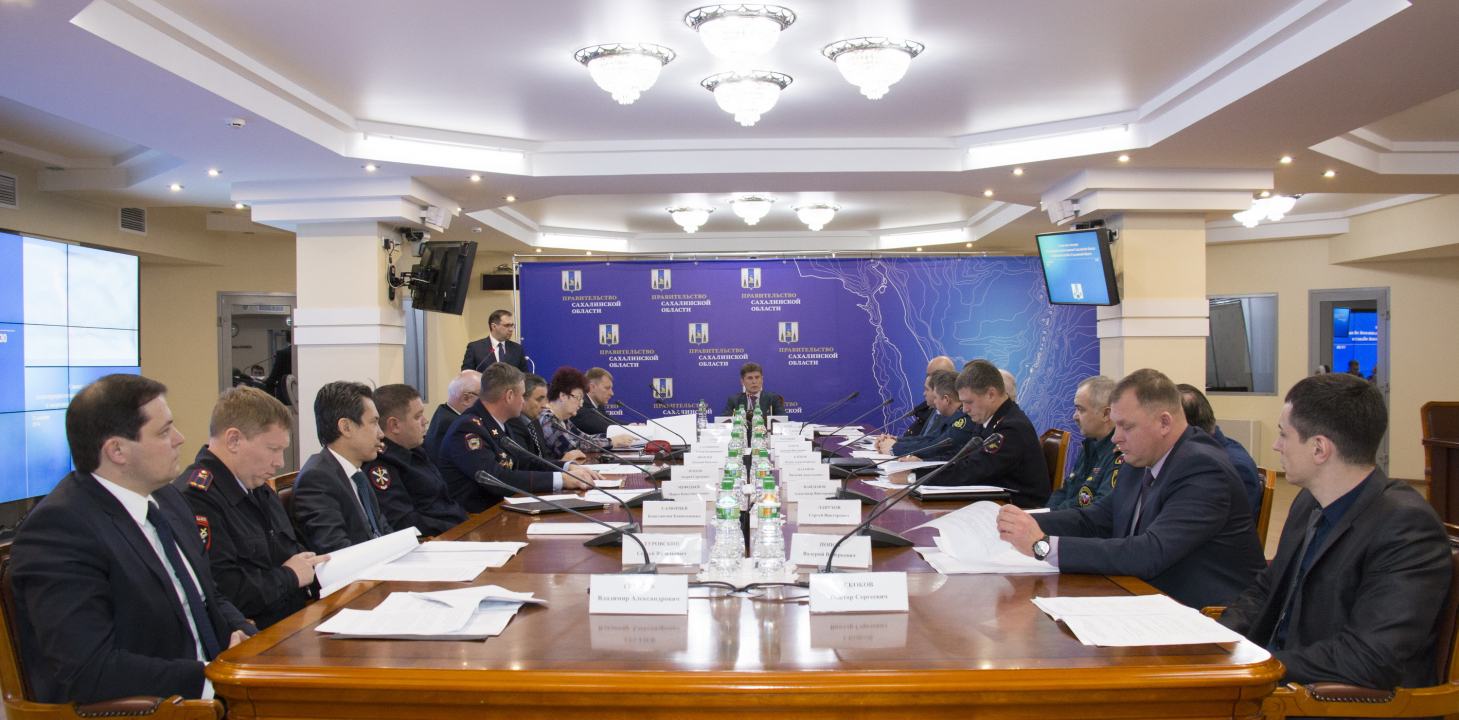 Председатель АТК – Губернатор Сахалинской области Кожемяко О.Н. конкретизирует задачи, стоящие перед членами Комиссии, её аппаратом в предстоящем году.