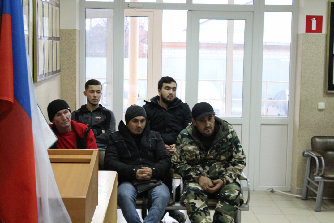 В Калмыкии проведена профилактическая встреча с мигрантами 