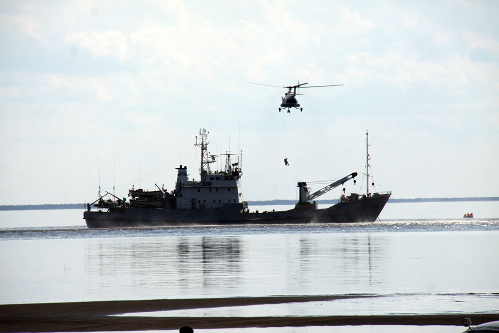 В акватории морского порта Архангельск  состоялось крупномасштабное антитеррористическое учение  на объекте морской экономической деятельности (МЭД)