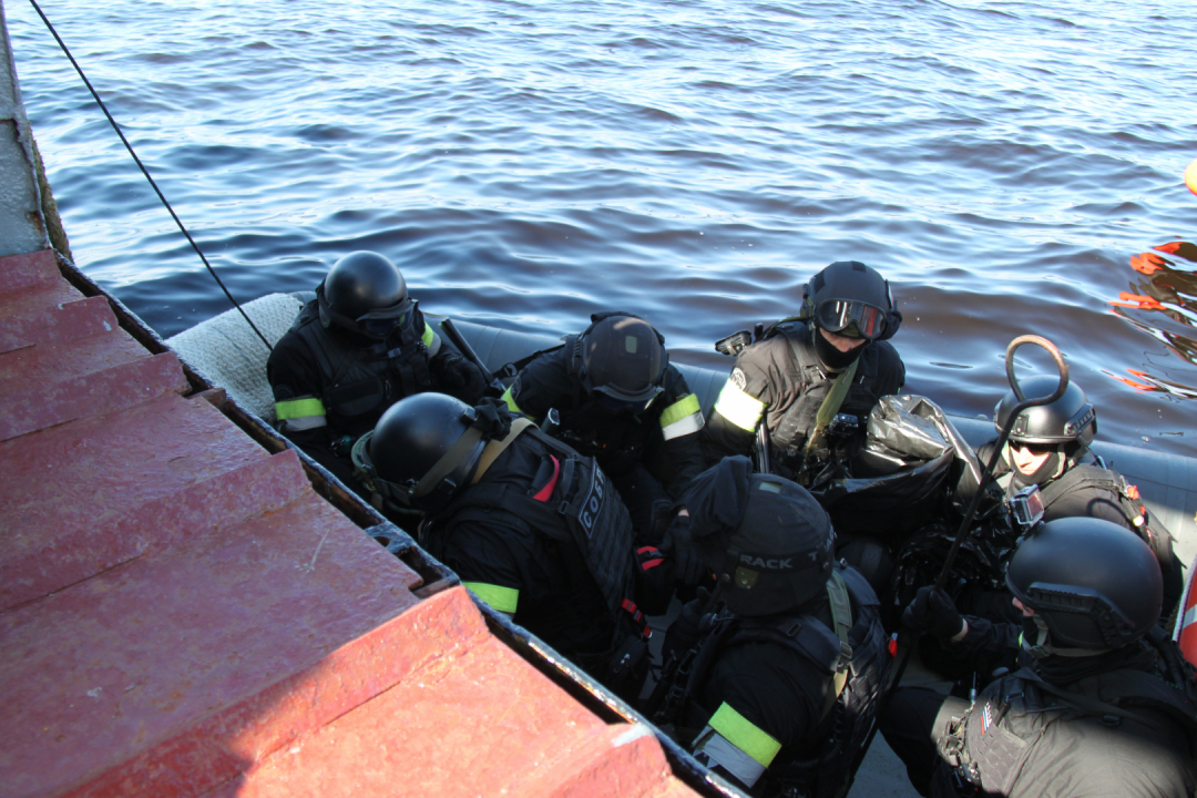 Более 400-т сотрудников силовых ведомств приняли участие в крупномасштабных учениях в дельте Северной Двины