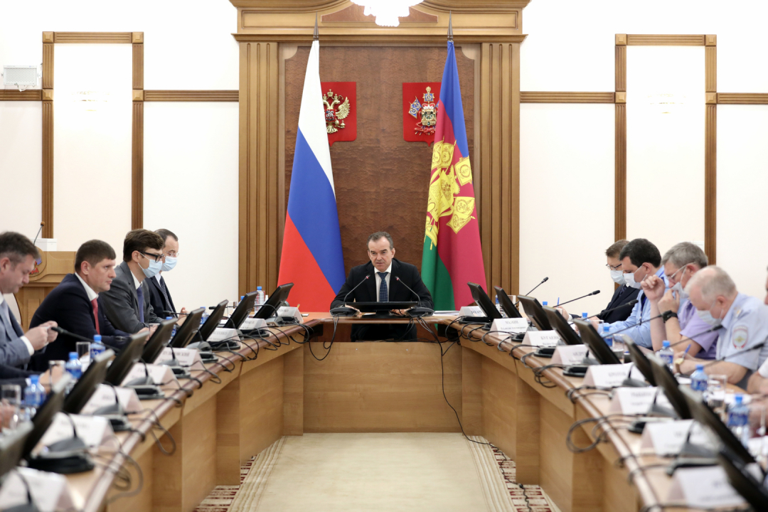 Открытие совместного заседания постоянно действующего координационного совещания по обеспечению правопорядка и  Антитеррористической комиссии в Краснодарском крае 17 июня 2020 года 