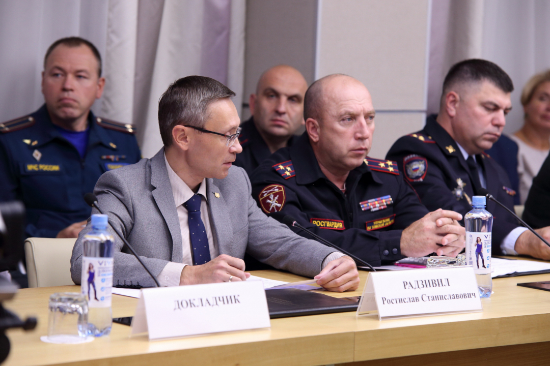 Губернатор Томской области Владимир Мазур провел совместное заседание антитеррористической комиссии и оперативного штаба